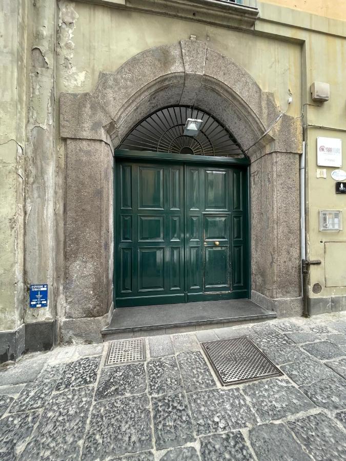 A Un Passo Dal Castello Maschio Angioino Appartment Napoli Dış mekan fotoğraf