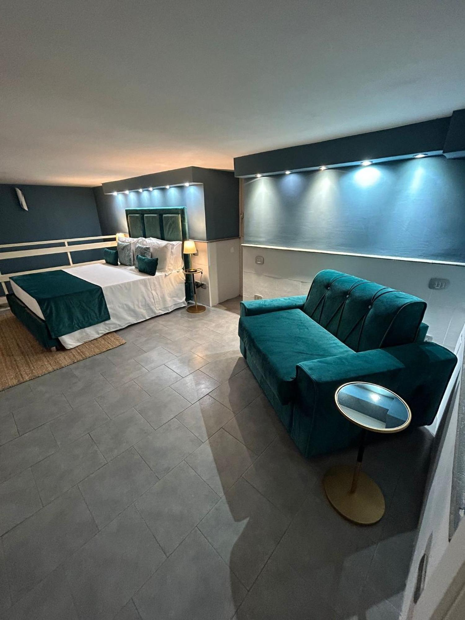 A Un Passo Dal Castello Maschio Angioino Appartment Napoli Dış mekan fotoğraf